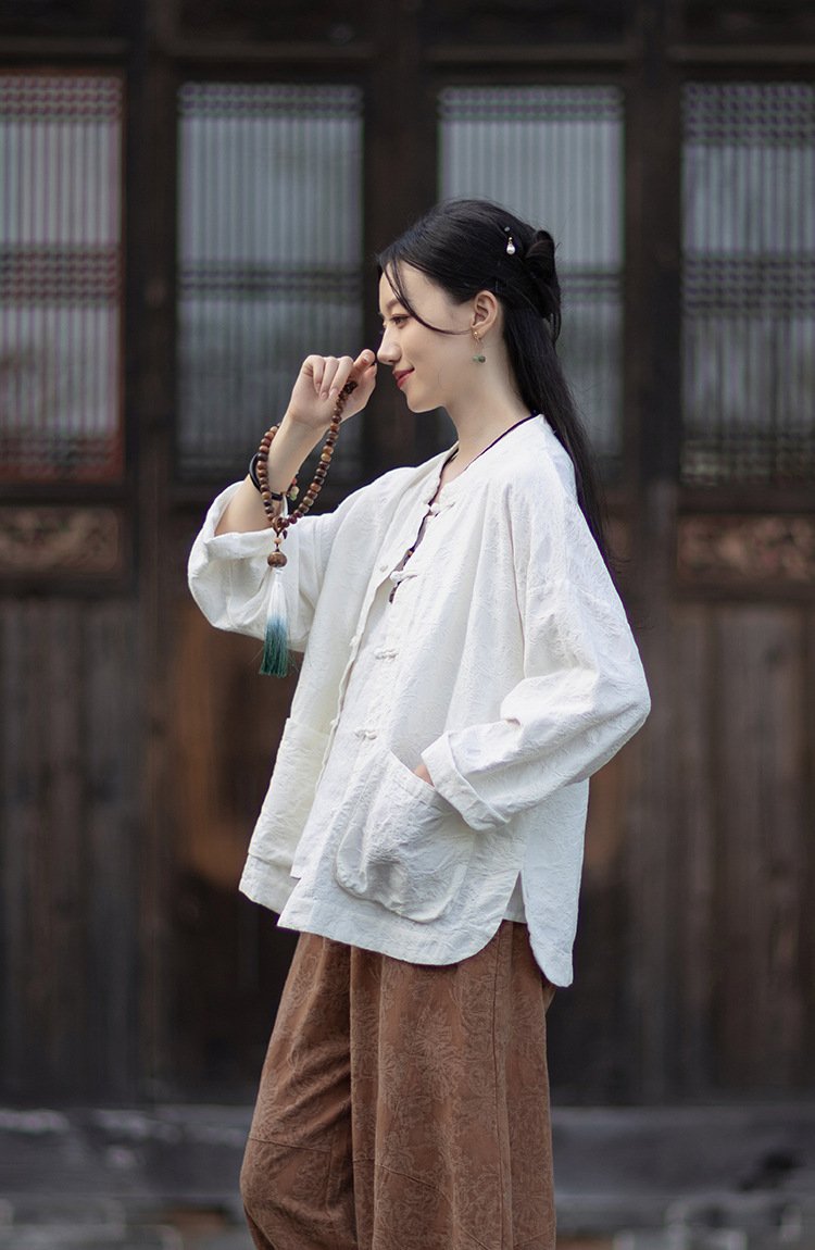 Chinese-style double-breasted linen shirt, loose fit, stand collar, with buttons on the front