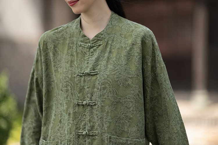 Chinese-style double-breasted linen shirt, loose fit, stand collar, with buttons on the front