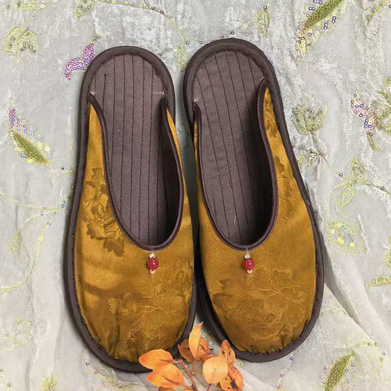 Handmade Chinese Style Cloth Slippers with Thousand Layer Sole