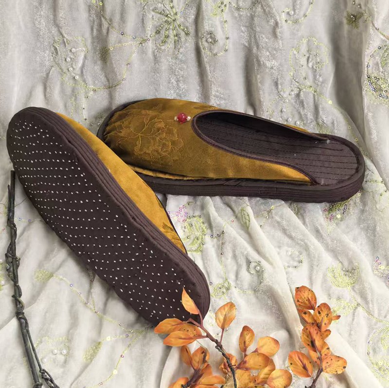Handmade Chinese Style Cloth Slippers with Thousand Layer Sole