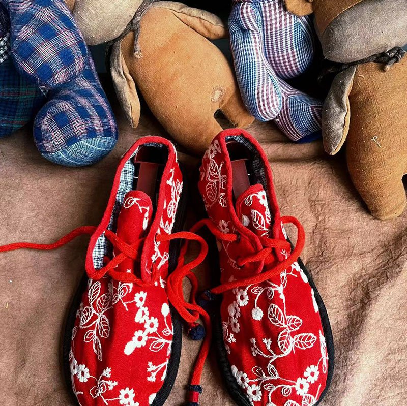 Handmade Old Beijing Cloth Shoes with Thousand Layer Sole