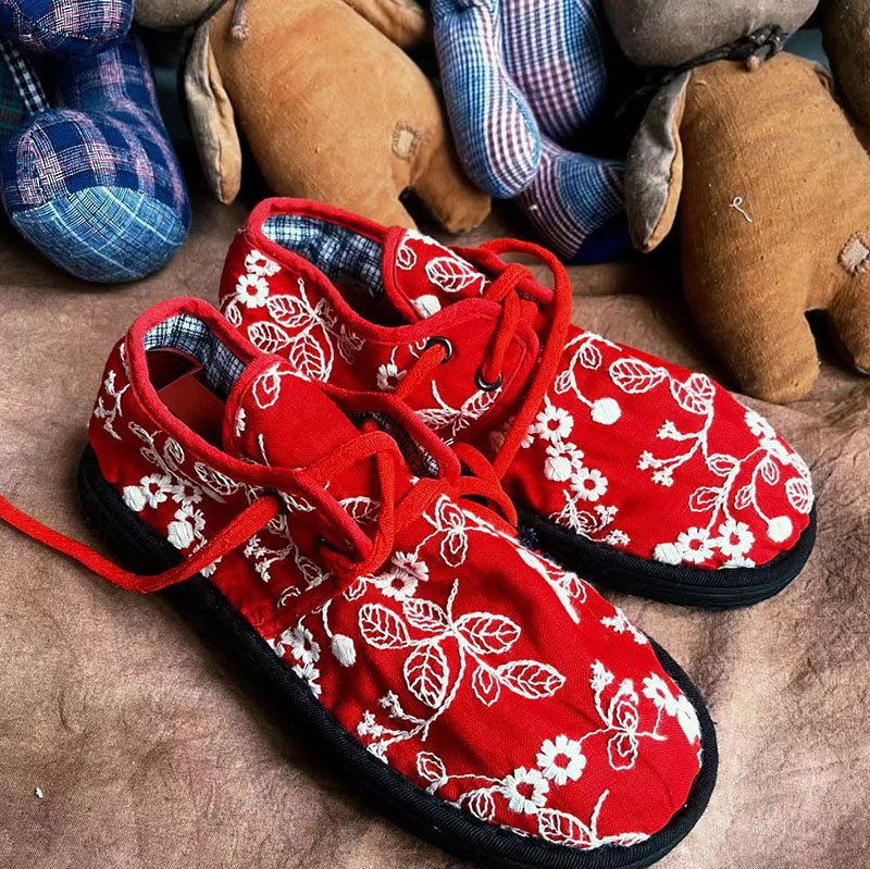 Handmade Old Beijing Cloth Shoes with Thousand Layer Sole